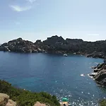Splendido Con Giardino A Santa Teresa Hébergement de vacances Santa Teresa Gallura