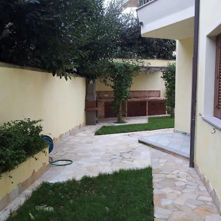 Vakantiehuis Splendido Con Giardino A Santa Teresa