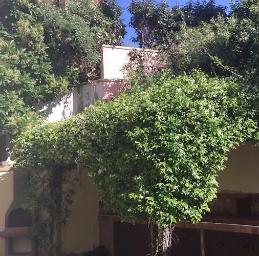 Splendido Con Giardino A Santa Teresa * サンタ・テレーザ・ガッルーラ