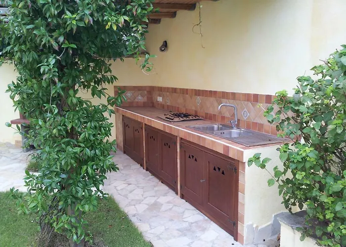 Splendido Con Giardino A Santa Teresa * サンタ・テレーザ・ガッルーラ